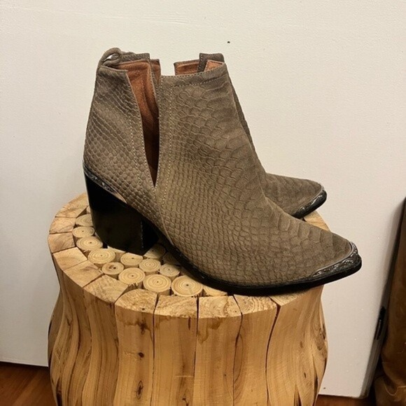 Jeffrey Campbell Western Booties - Picture 5 of 8